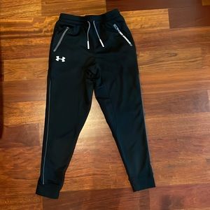 Boys black Under Armour joggers